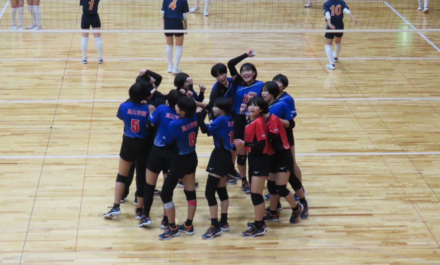 バレーボール部（男女） | 高川学園